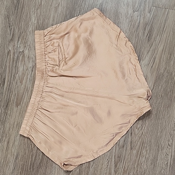 Lunya Silk Light Pink Shorts, Medium - Picture 5 of 14